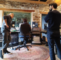 ENDEAVOUR_STUDIO2